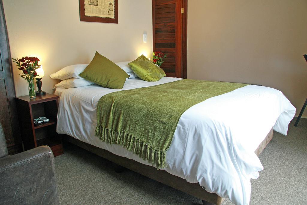 Queen Manor Boutique Guest House Graaff Reinet Room photo